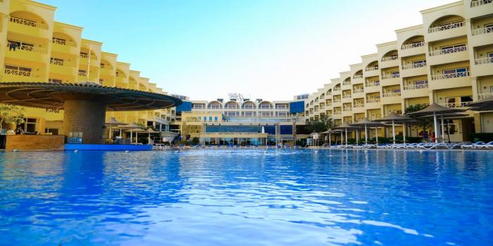 حجز فندق ايه ام سى رويال الغردقة ، AMC Royal Hotel