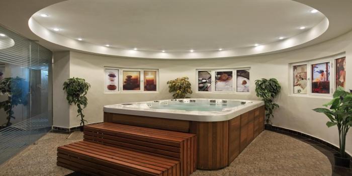 حجز فندق هيلتون لونج بيتش الغردقة Hilton Long Beach Resort